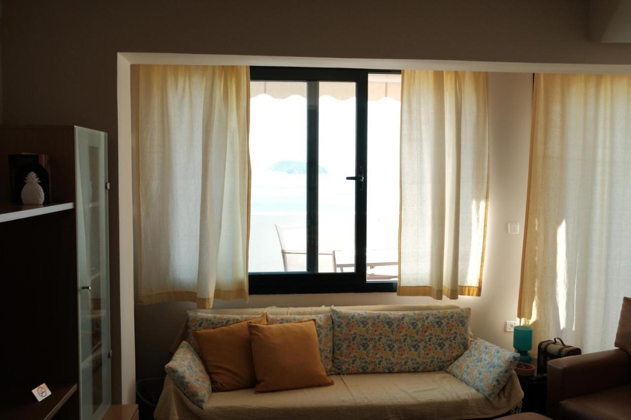 Apartmán Crystal Bay PalaiónTsiflíkion Exteriér fotografie